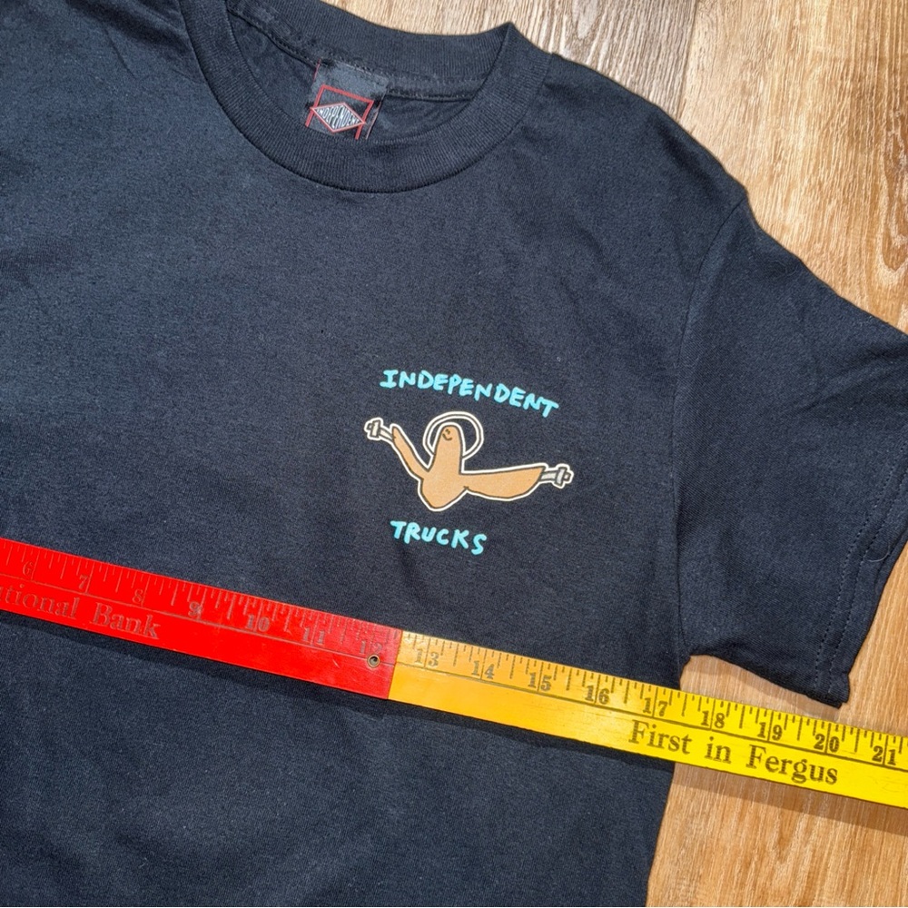Independent Trucks Shirt Tony Hawk Skate Indy Promo Trucks Black sz Small NWOT - Picture 3 of 7